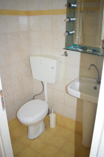 Image No.11-3 Bed House for sale