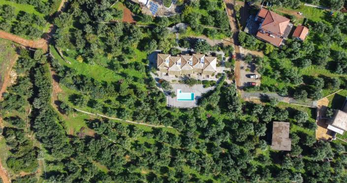 Image No.5-10 Bed Commercial for sale