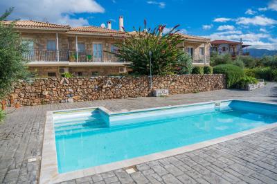 Real-Estate-1072--14-