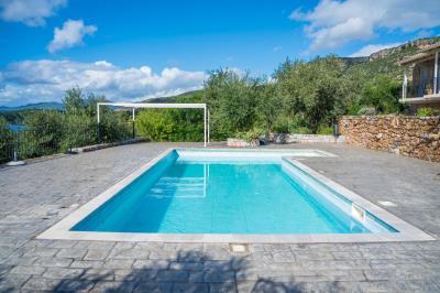 Real-Estate-1072--15-