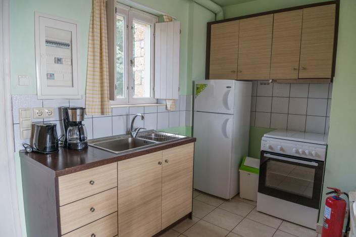 Image No.23-10 Bed Commercial for sale