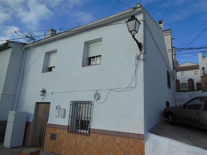 Image No.1-Propriété de 5 chambres à vendre à Moclin