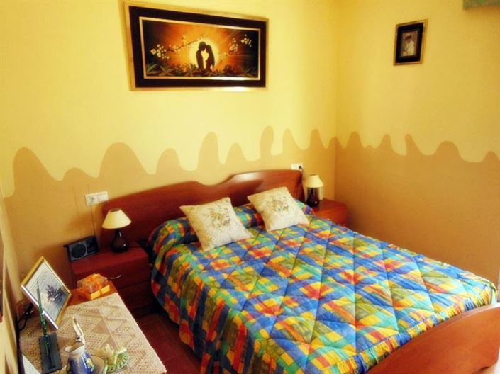 Image No.5-Propriété de 5 chambres à vendre à Tozar