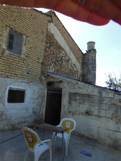 Image No.11-3 Bed Property for sale