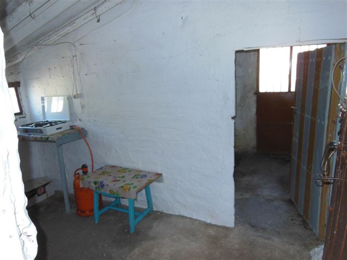 Image No.12-3 Bed Property for sale