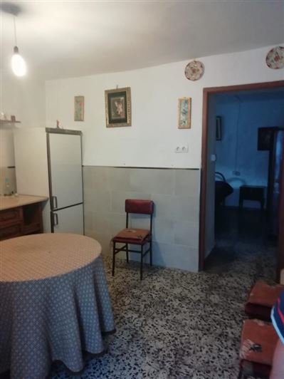 Image No.19-3 Bed Property for sale