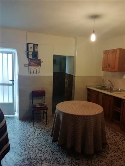 Image No.5-3 Bed Property for sale