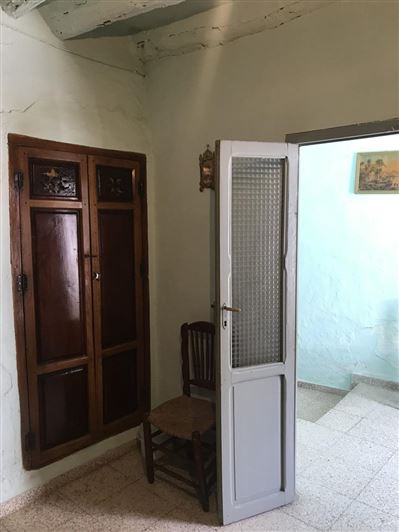 Image No.12-3 Bed Property for sale