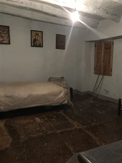 Image No.8-3 Bed Property for sale