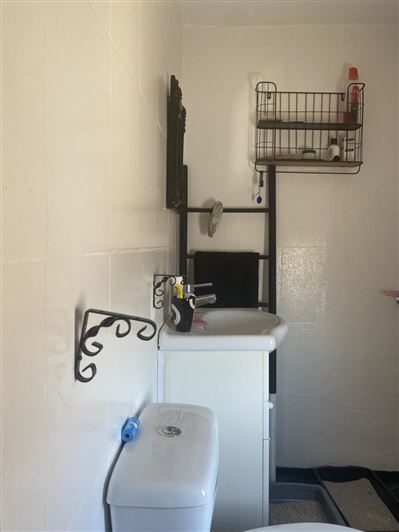 Image No.22-4 Bed Property for sale