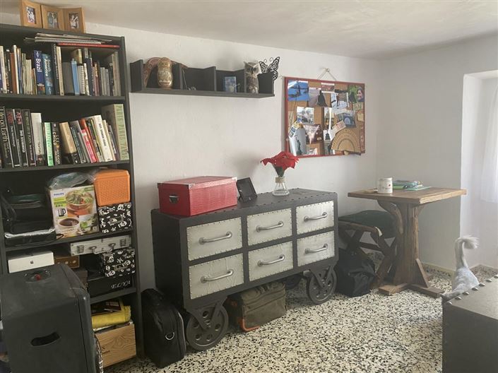 Image No.23-4 Bed Property for sale