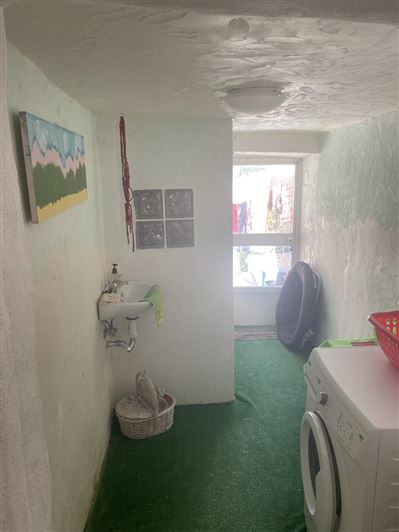 Image No.26-4 Bed Property for sale