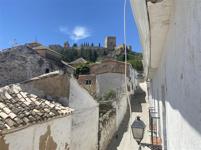 Image No.3-4 Bed Property for sale