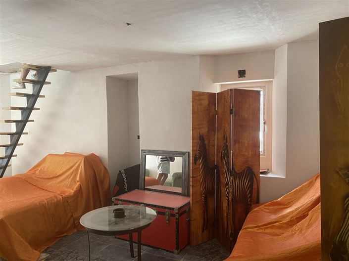 Image No.32-4 Bed Property for sale