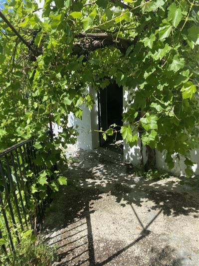 Image No.30-6 Bed Property for sale