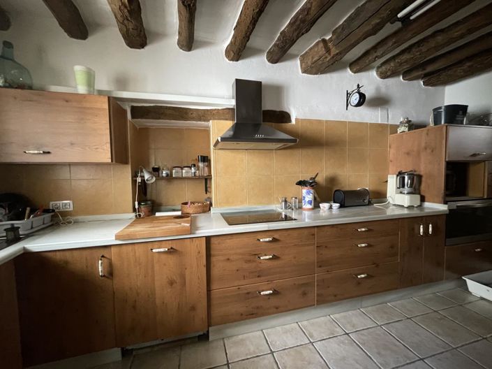 Image No.13-11 Bed Property for sale