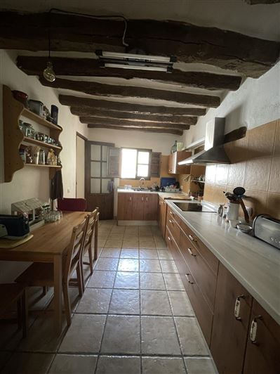 Image No.14-11 Bed Property for sale