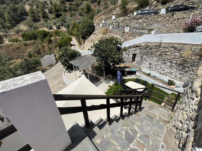 Image No.26-11 Bed Property for sale