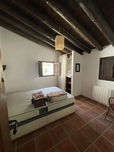 Image No.49-11 Bed Property for sale