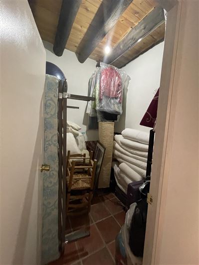 Image No.59-11 Bed Property for sale