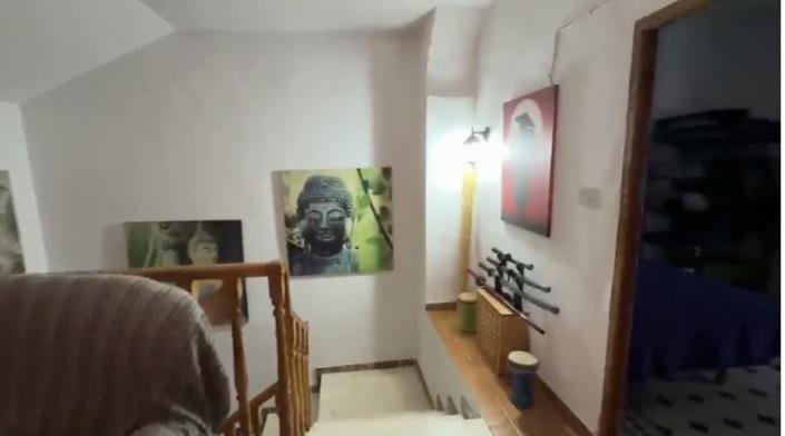 Image No.19-4 Bed Property for sale