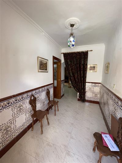 Image No.4-4 Bed Property for sale