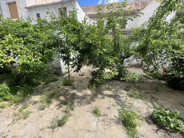 Image No.39-4 Bed Property for sale