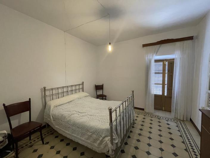 Image No.21-4 Bed Property for sale