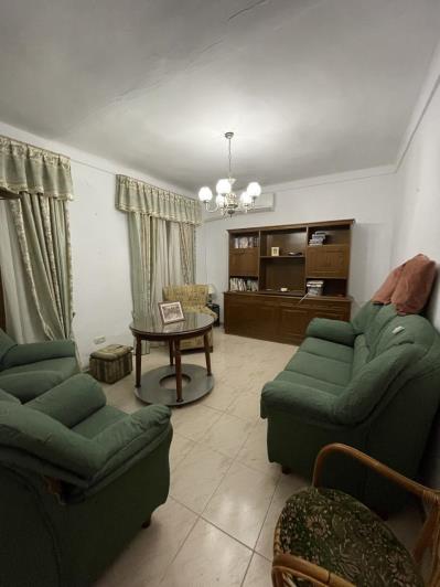 Image No.7-4 Bed Property for sale