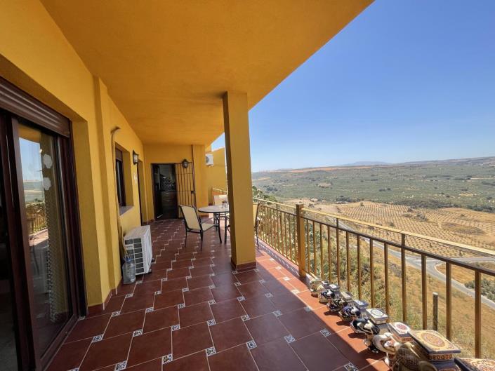 Properties with a garden for sale in Spain A Place in the Sun