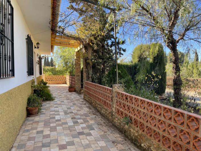 Image No.41-4 Bed Property for sale