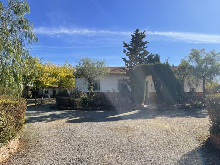 Image No.45-4 Bed Property for sale