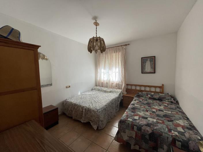 Image No.25-4 Bed Property for sale