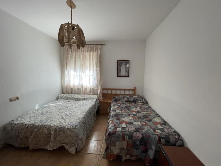 Image No.26-4 Bed Property for sale