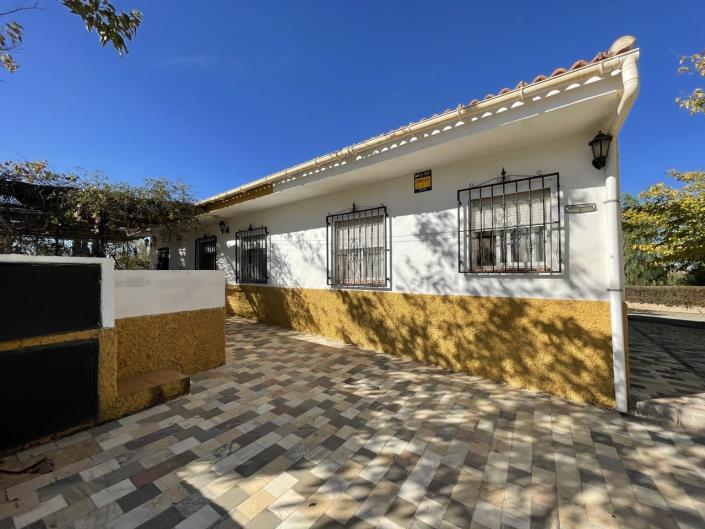 Image No.55-4 Bed Property for sale