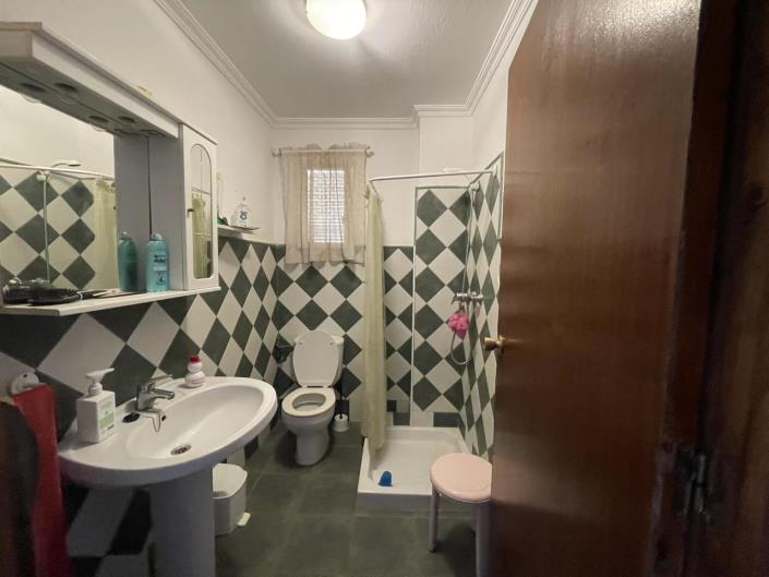 Image No.24-4 Bed Property for sale