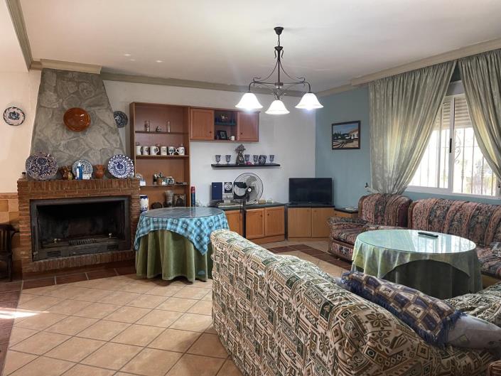 Image No.10-4 Bed Property for sale