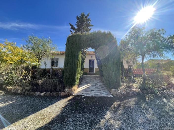 Image No.57-4 Bed Property for sale