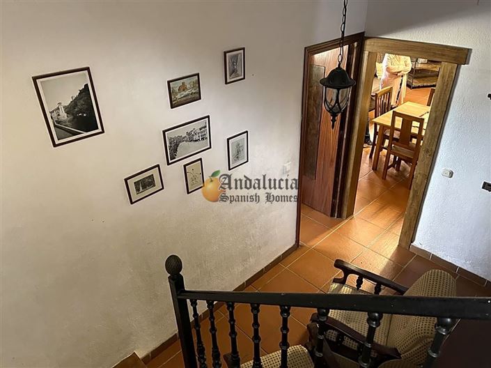 Image No.15-4 Bed Property for sale