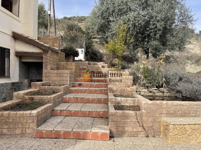 Image No.11-6 Bed Property for sale