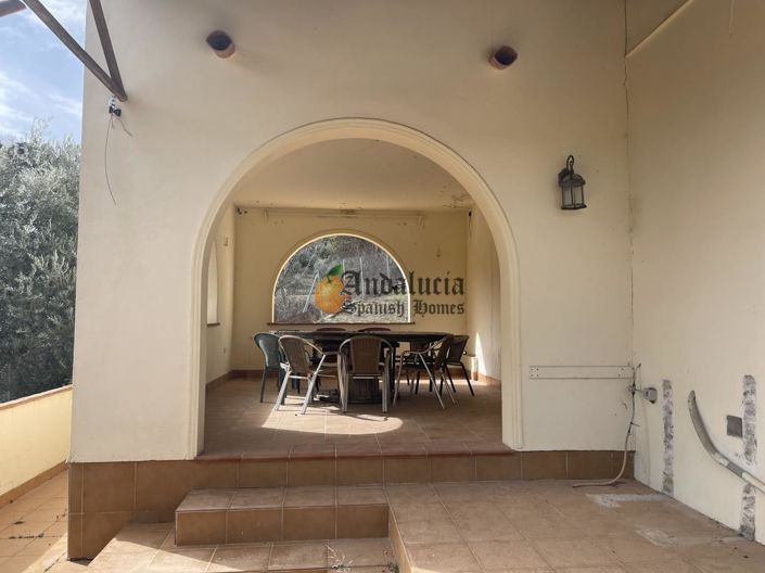 Image No.27-6 Bed Property for sale