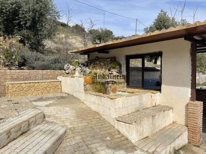 Image No.6-6 Bed Property for sale