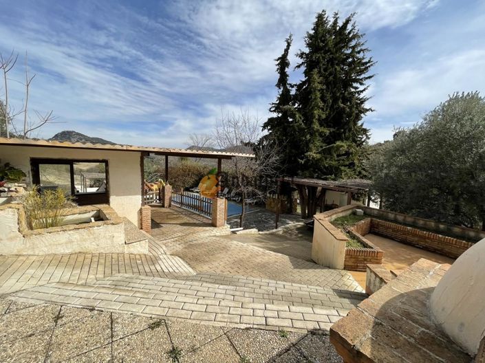 Image No.7-6 Bed Property for sale