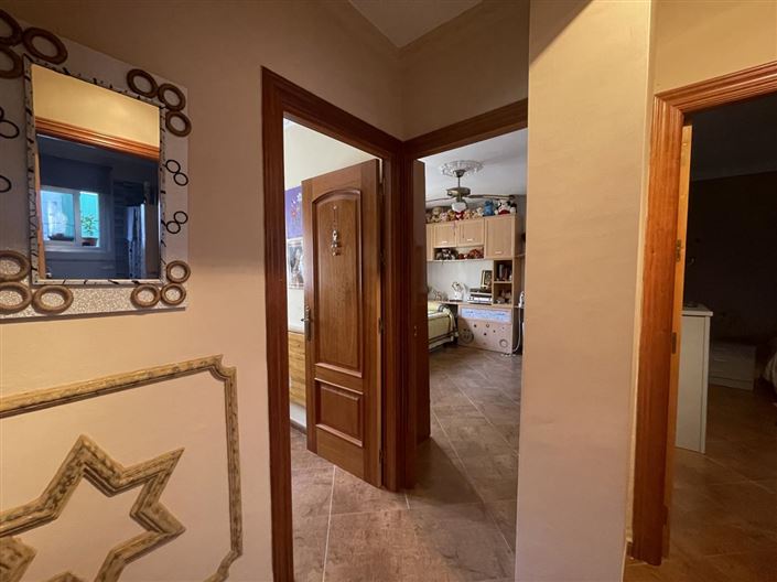 Image No.23-4 Bed Property for sale