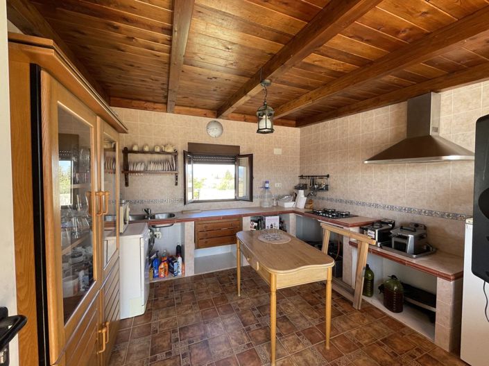 Image No.11-4 Bed Property for sale