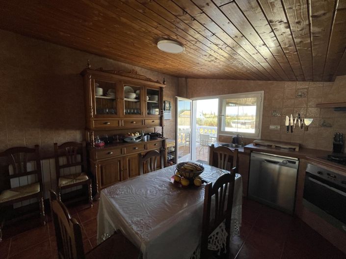 Image No.20-4 Bed Property for sale