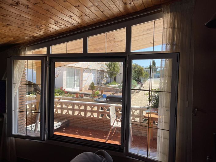 Image No.23-4 Bed Property for sale