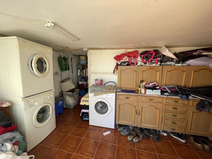 Image No.50-4 Bed Property for sale