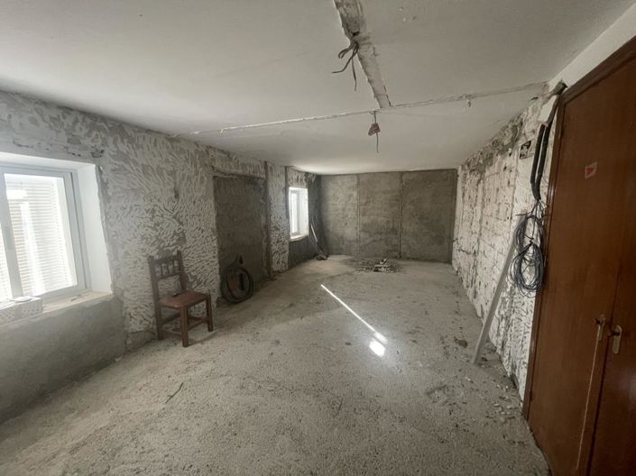 Image No.15-3 Bed Property for sale