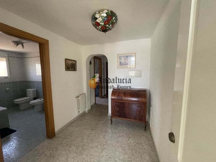 Image No.11-3 Bed Property for sale